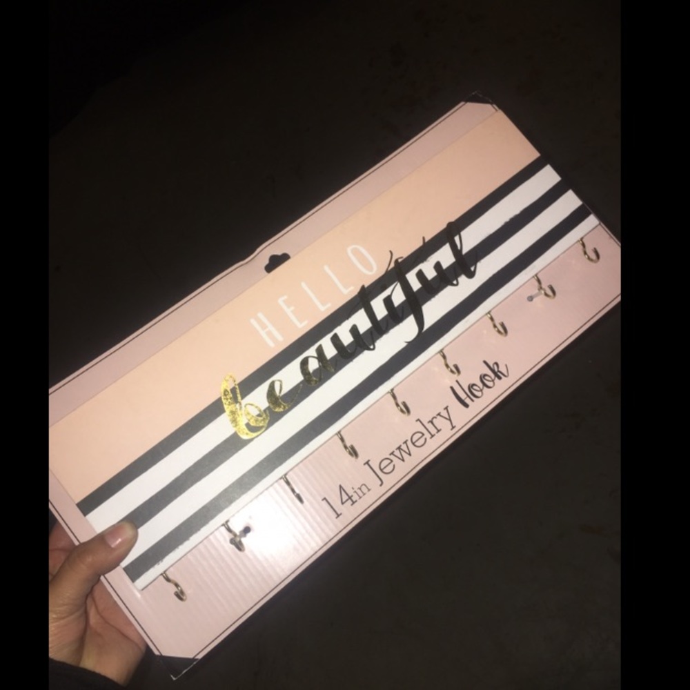 - 14in Jewelry Hook Frame